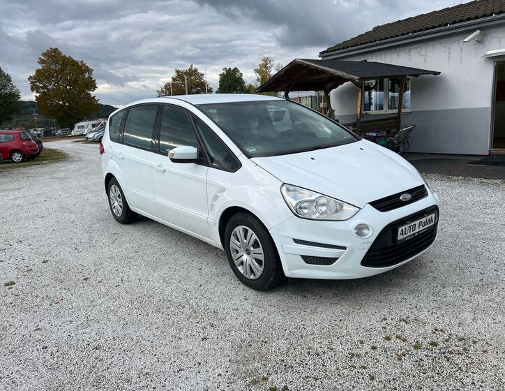 Ford S-MAX 11