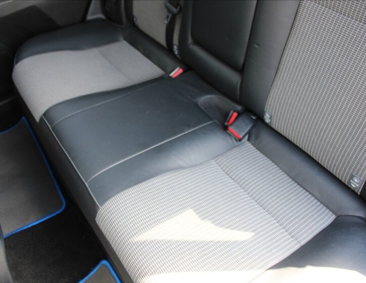 Toyota Auris Hatchback 1,8 l 73 kw