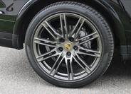 Porsche Cayenne SUV 4,1 l 283 kw