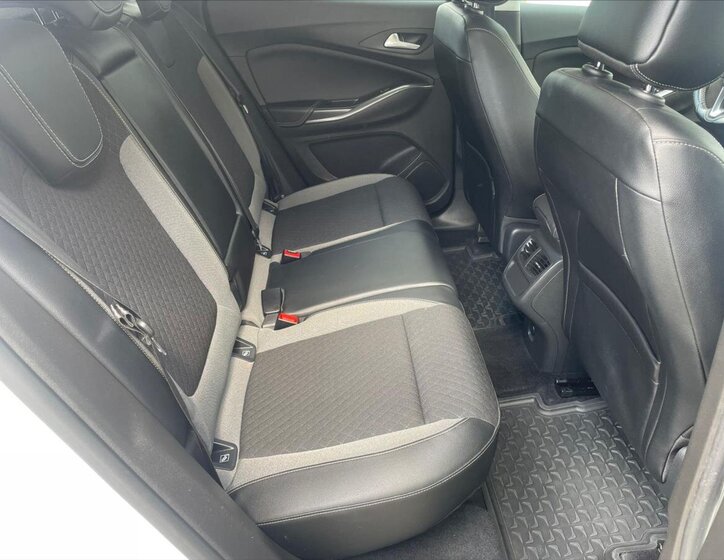 Opel Grandland X SUV / Terénní 2,0 l 130 kw