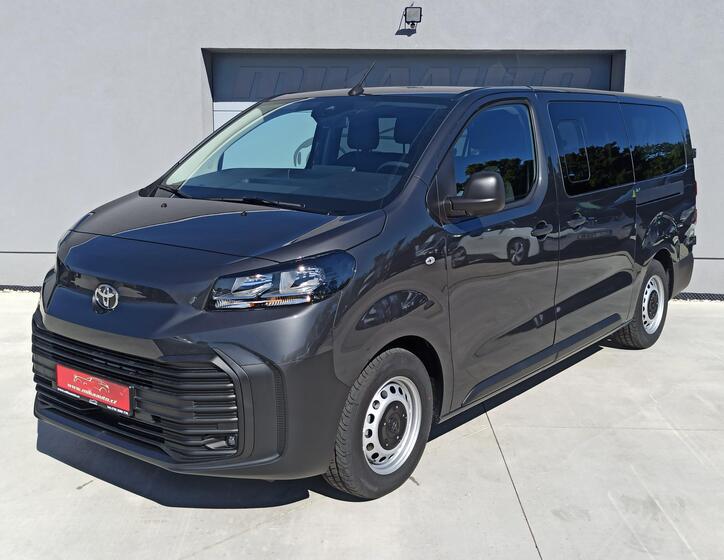 Toyota ProAce Verso 1