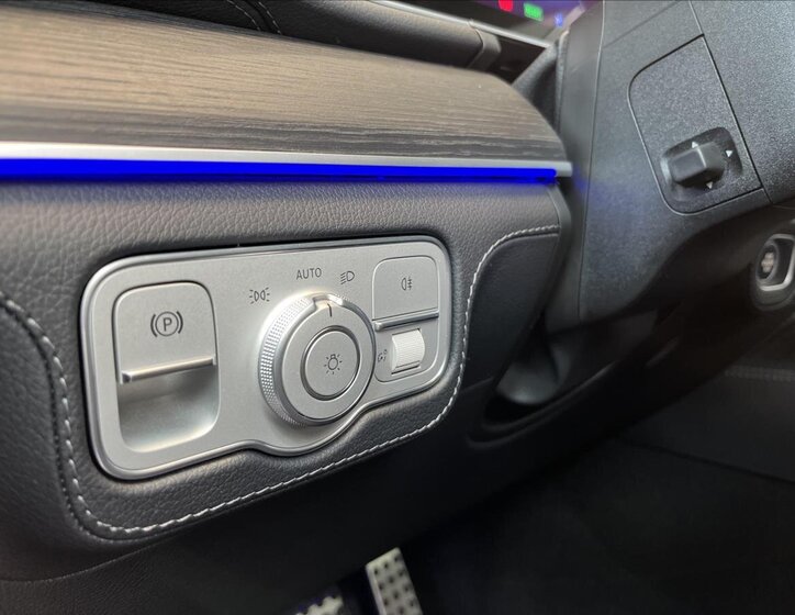 Mercedes-Benz GLE SUV 2,0 l 145 kw