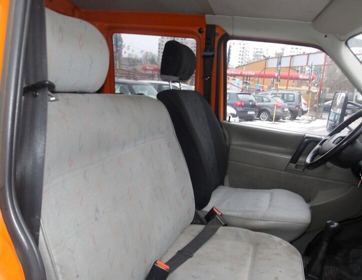 Volkswagen Transporter Ostatní 2,4 l 57 kw