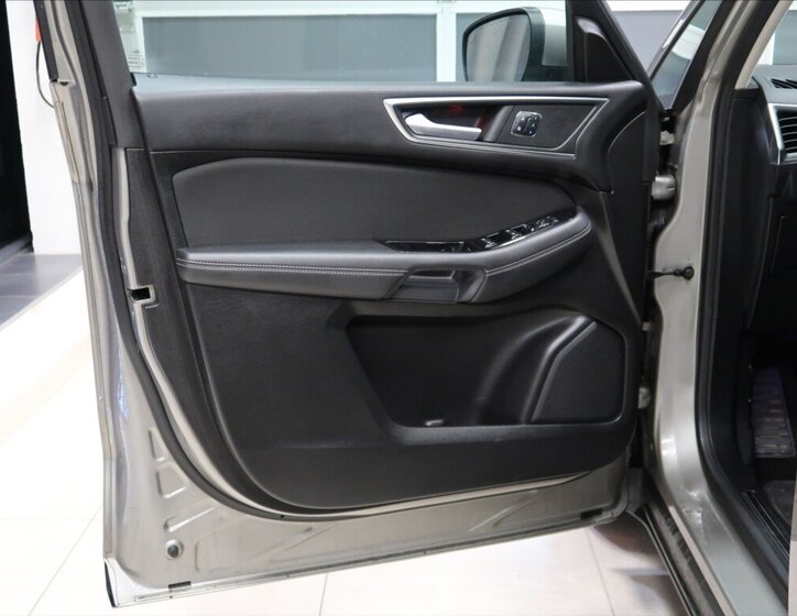 Ford S-MAX MPV 2,0 l 132 kw