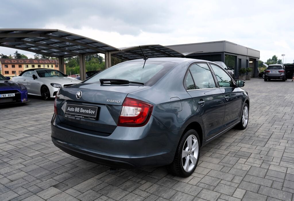 Škoda Rapid Hatchback 999,0 70 kw
