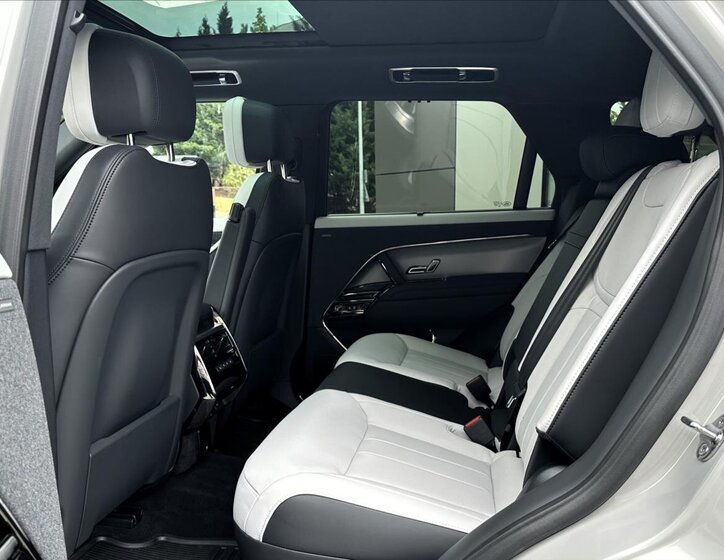 Land Rover Range Rover Sport 28