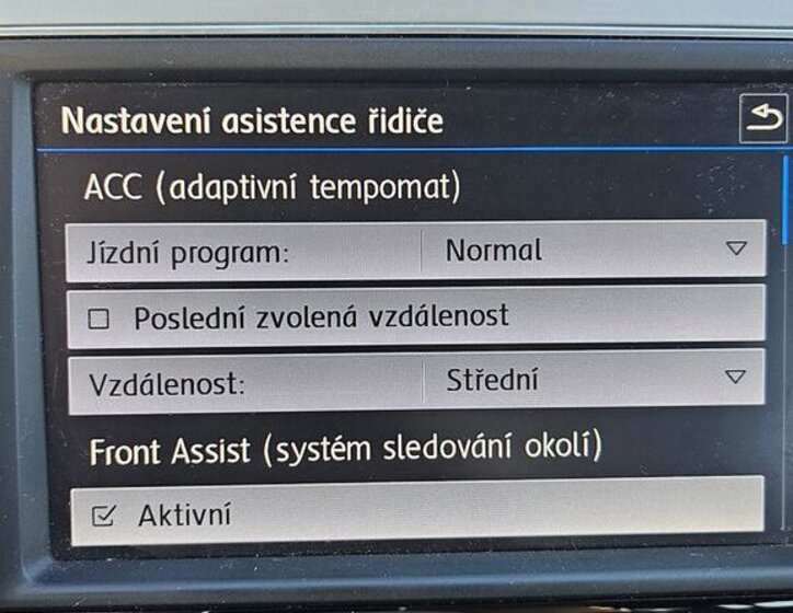 Volkswagen Passat Kombi 1,6 l 88 kw