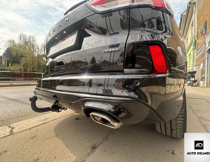 Ford Kuga SUV / Terénní 2,5 l 165 kw