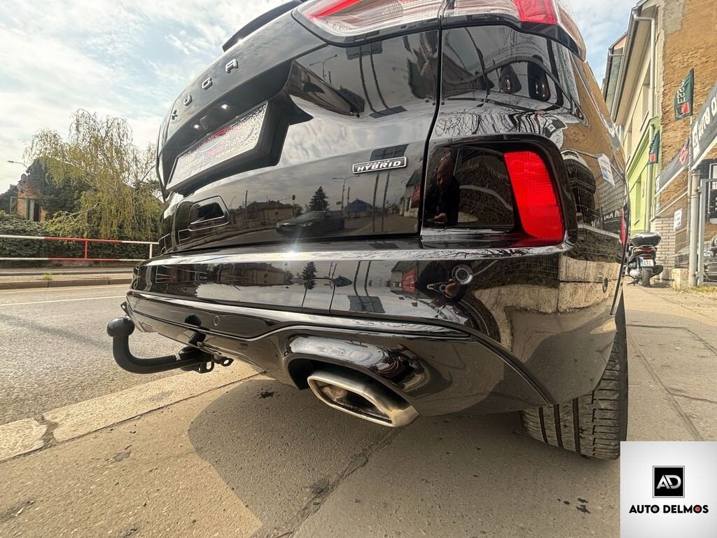 Ford Kuga SUV / Terénní 2,5 l 165 kw