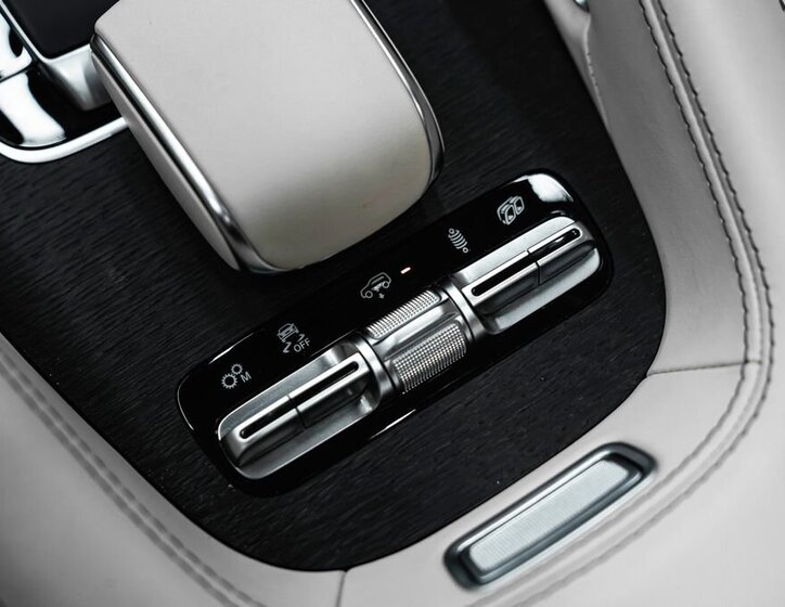 Mercedes-Benz GLE 10