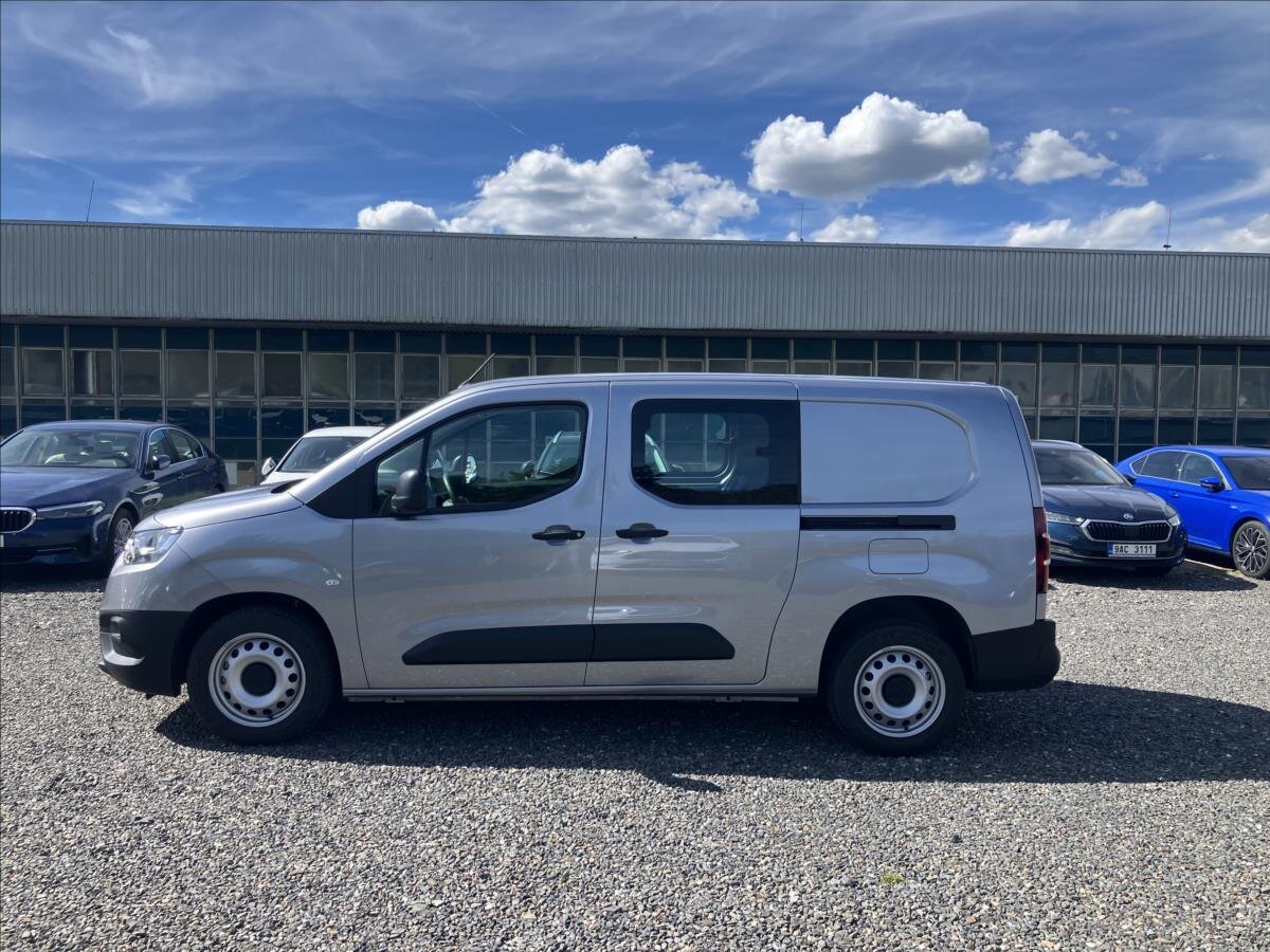 Toyota ProAce Kombi 1,2 l 81 kw