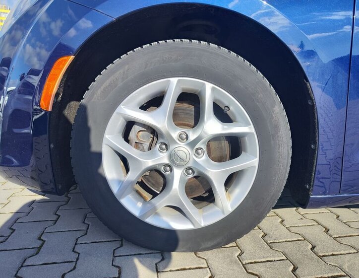 Chrysler Pacifica MPV 3,6 l 211 kw