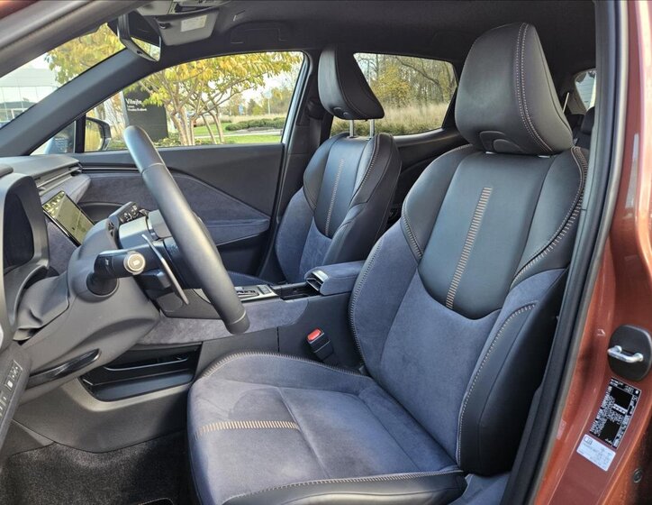 Lexus LBX Kombi 1,5 l 99 kw