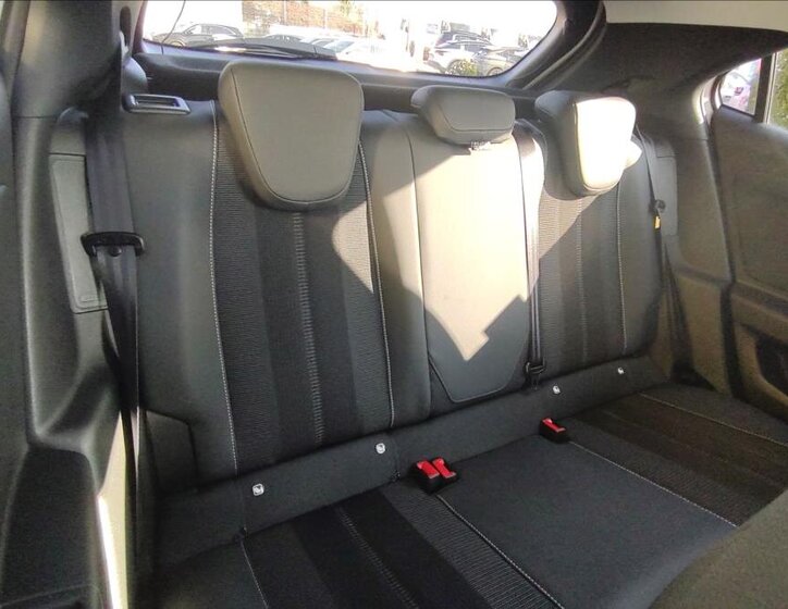 Opel Mokka Hatchback 1,2 l 96 kw