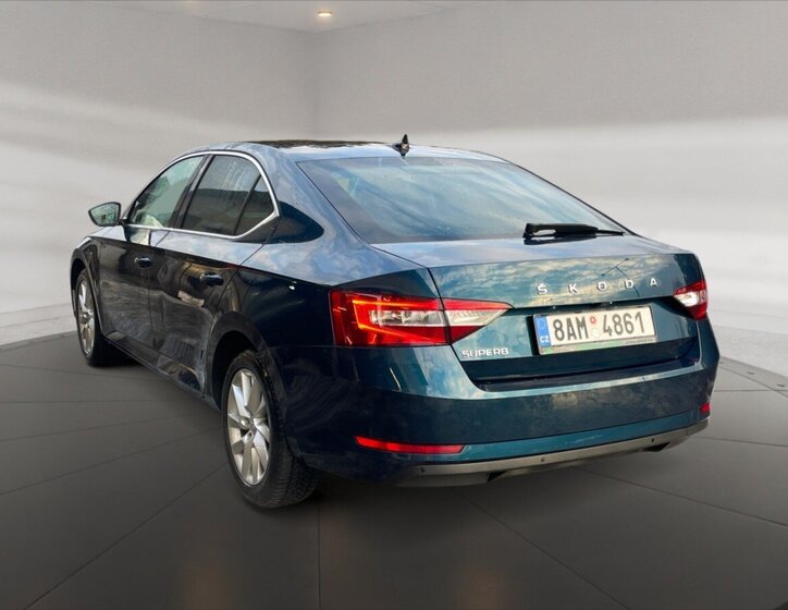 Škoda Superb Liftback 2,0 l 110 kw