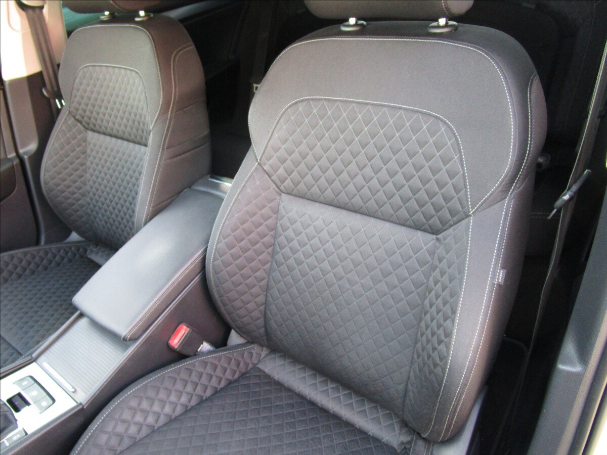 Škoda Superb Sedan / Limuzína 2,0 l 110 kw