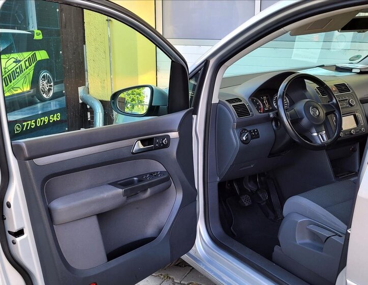 Volkswagen Touran 24