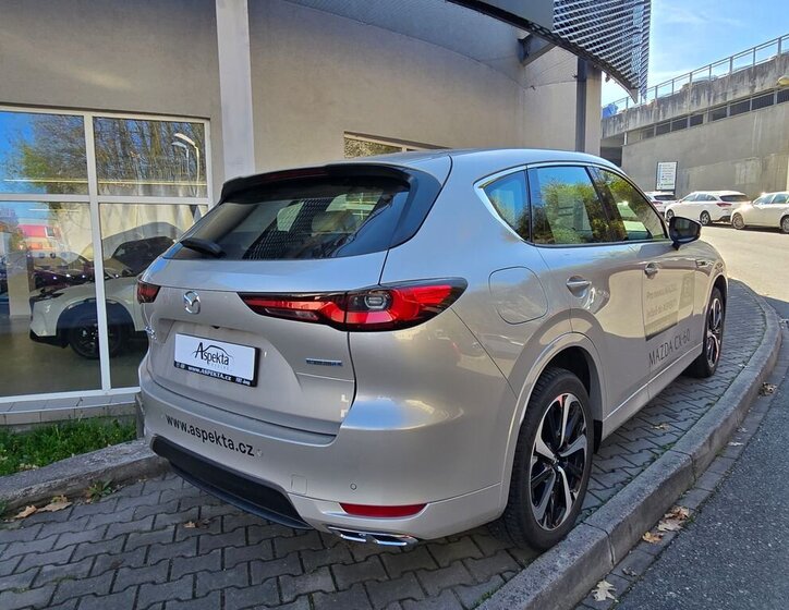 Mazda CX SUV / Terénní 2,5 l 241 kw