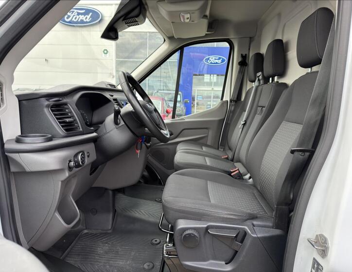 Ford Transit 18