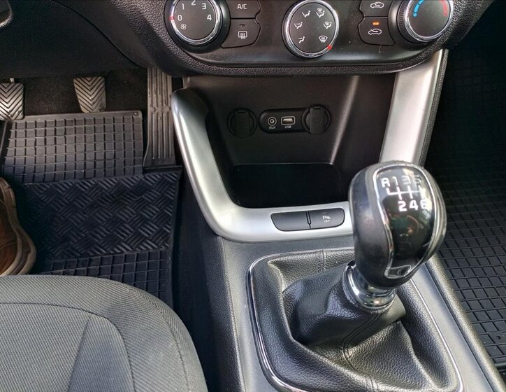 KIA Ceed Hatchback 1,4 l 73 kw