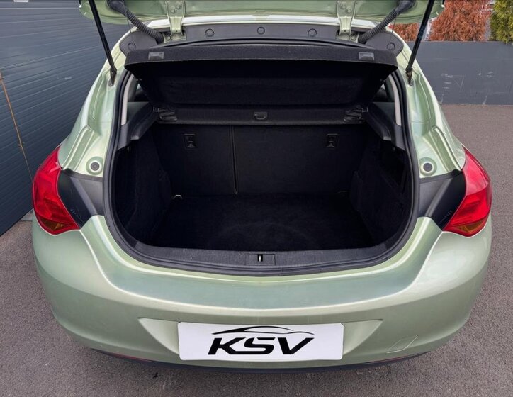 Opel Astra Hatchback 1,4 l 74 kw