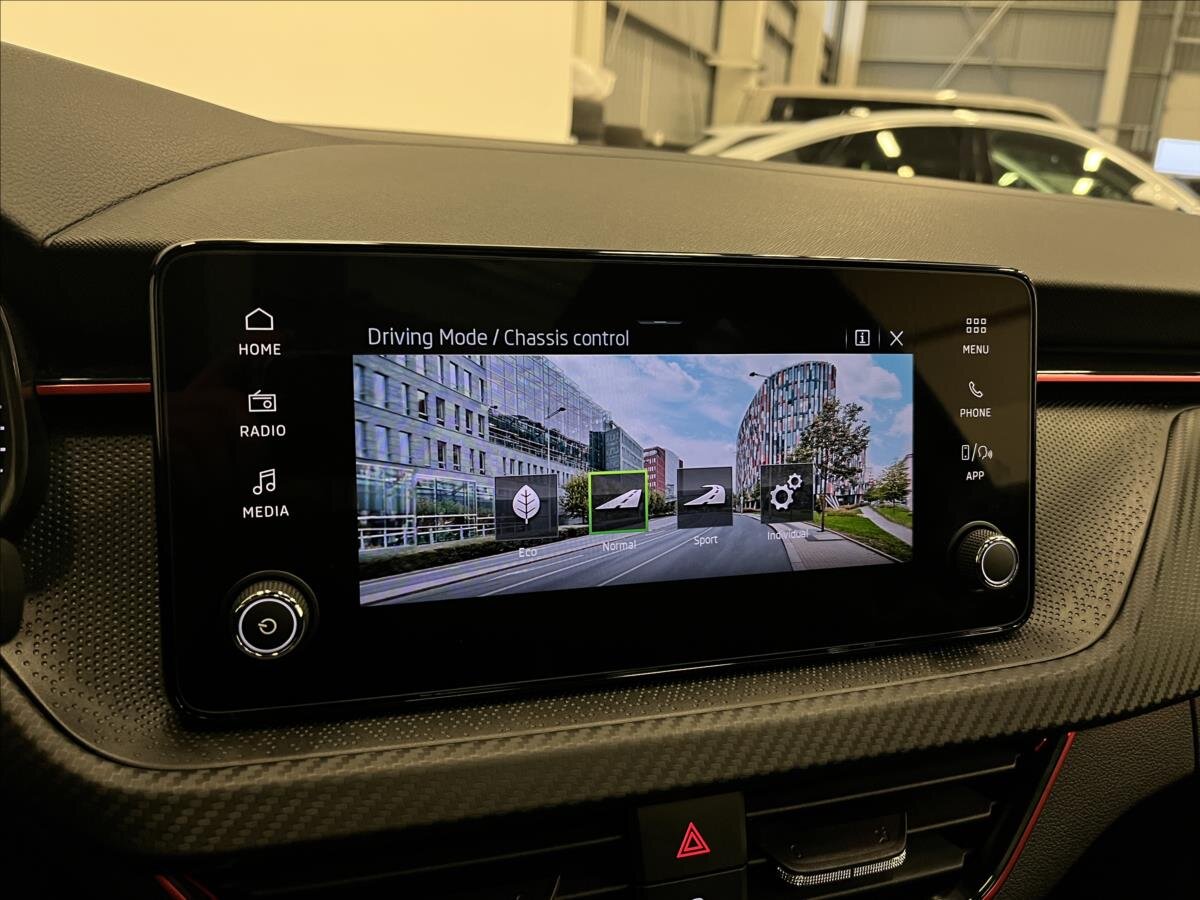 Škoda Kamiq SUV 1,5 l 110 kw