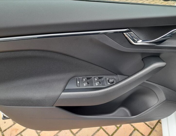 Škoda Scala Hatchback 999,0 85 kw