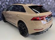 Audi Q8 4