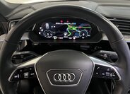 Audi Q8 e-tron 13