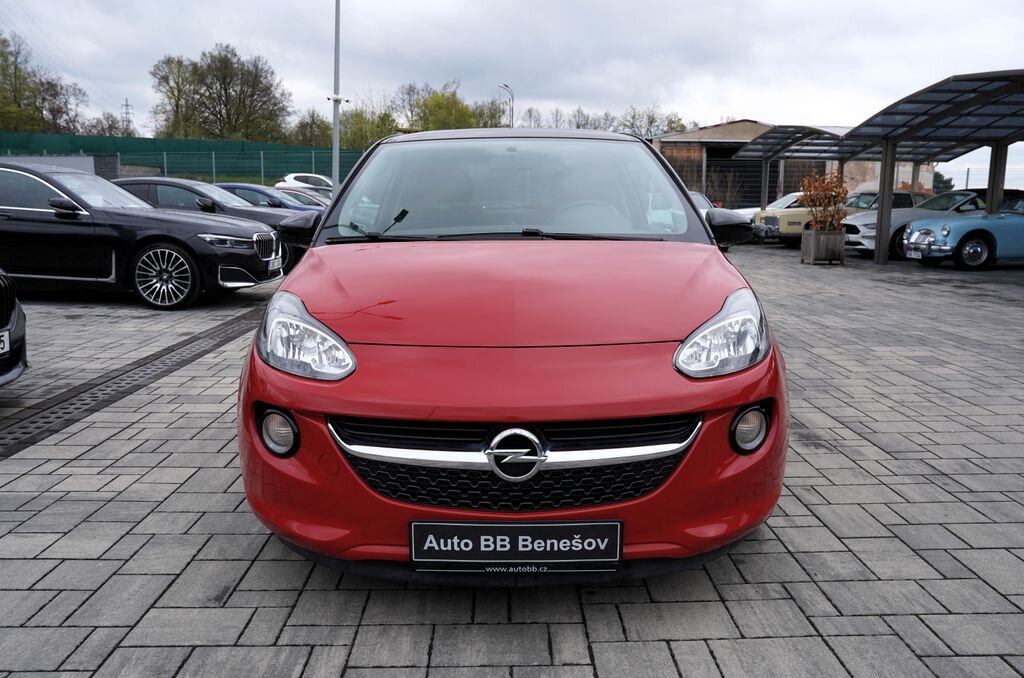 Opel Adam Hatchback 1,4 l 64 kw