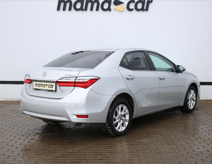 Toyota Corolla Sedan 1,6 l 97 kw