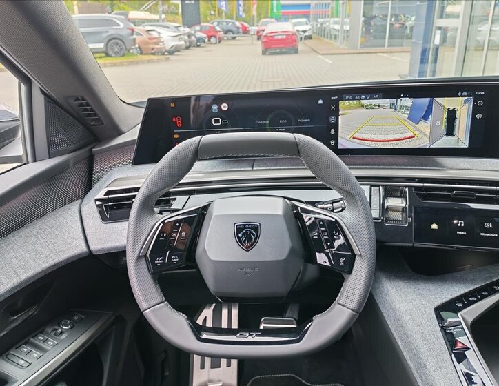 Peugeot 5008 SUV / Terénní 1,2 l 107 kw