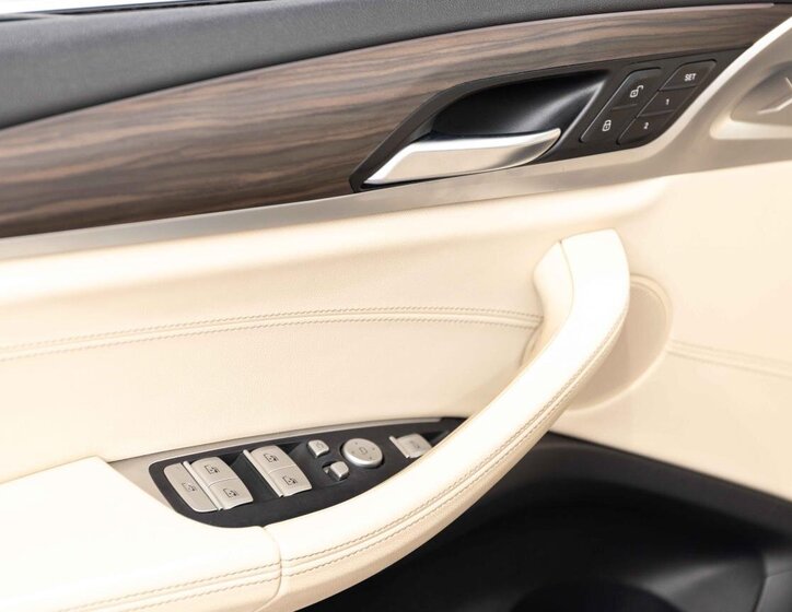 BMW X3 SUV / Terénní 3,0 l 195 kw