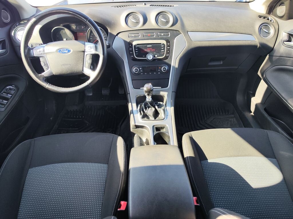 Ford Mondeo Kombi 1,6 l 118 kw