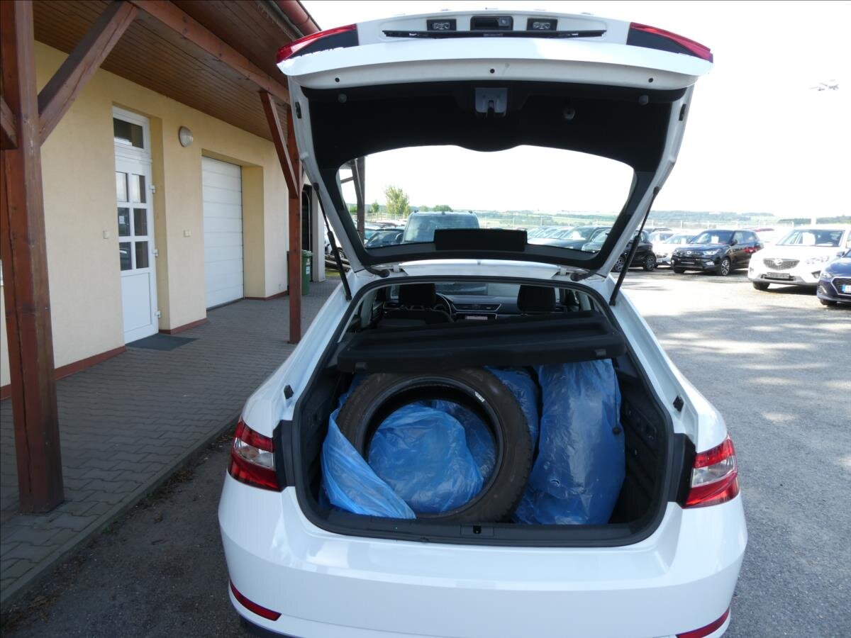 Škoda Superb Liftback 2,0 l 147 kw