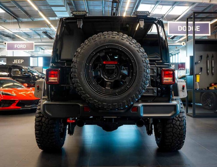 Jeep Wrangler 4