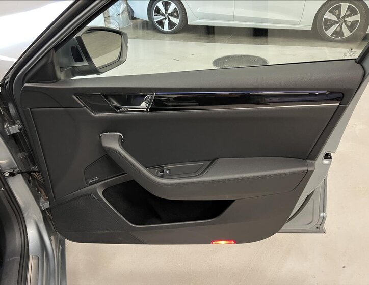 Škoda Superb Kombi 2,0 l 140 kw