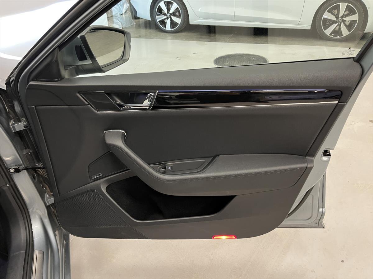 Škoda Superb Kombi 2,0 l 140 kw