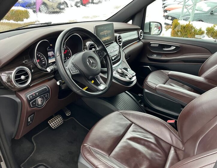 Mercedes-Benz Třídy V 14