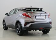 Toyota C-HR SUV / Terénní 1,8 l 72 kw