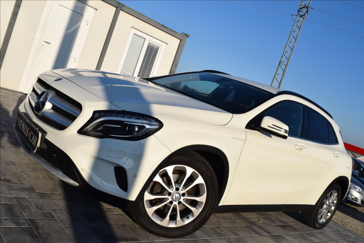 Mercedes-Benz GLA Kombi 2,1 l 100 kw