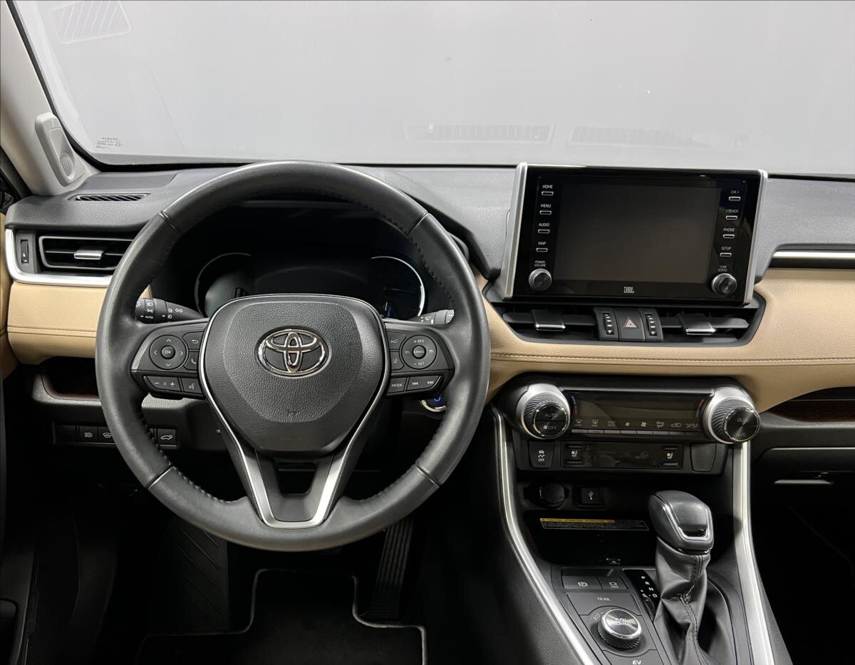 Toyota RAV4 SUV / Terénní 2,5 l 131 kw