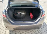 Toyota Corolla Sedan / Limuzína 1,6 l 97 kw