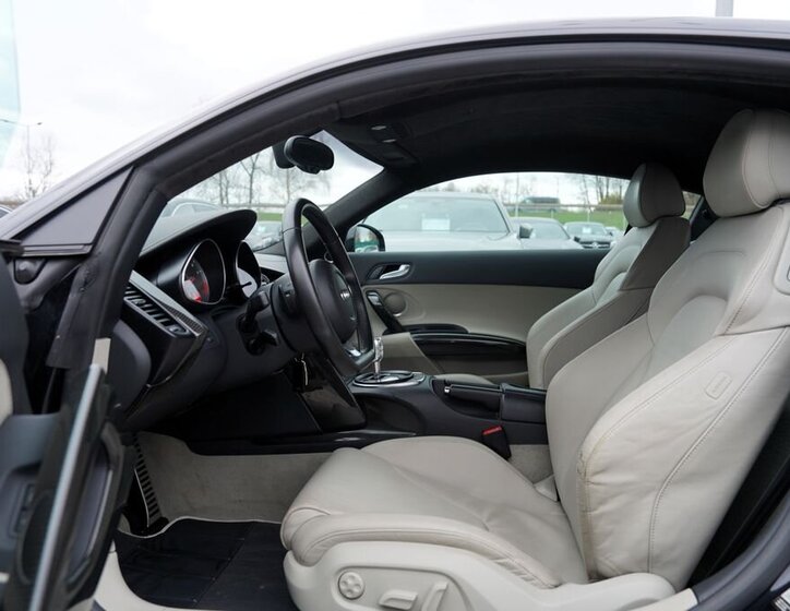 Audi R8 Kupé 4,2 l 309 kw