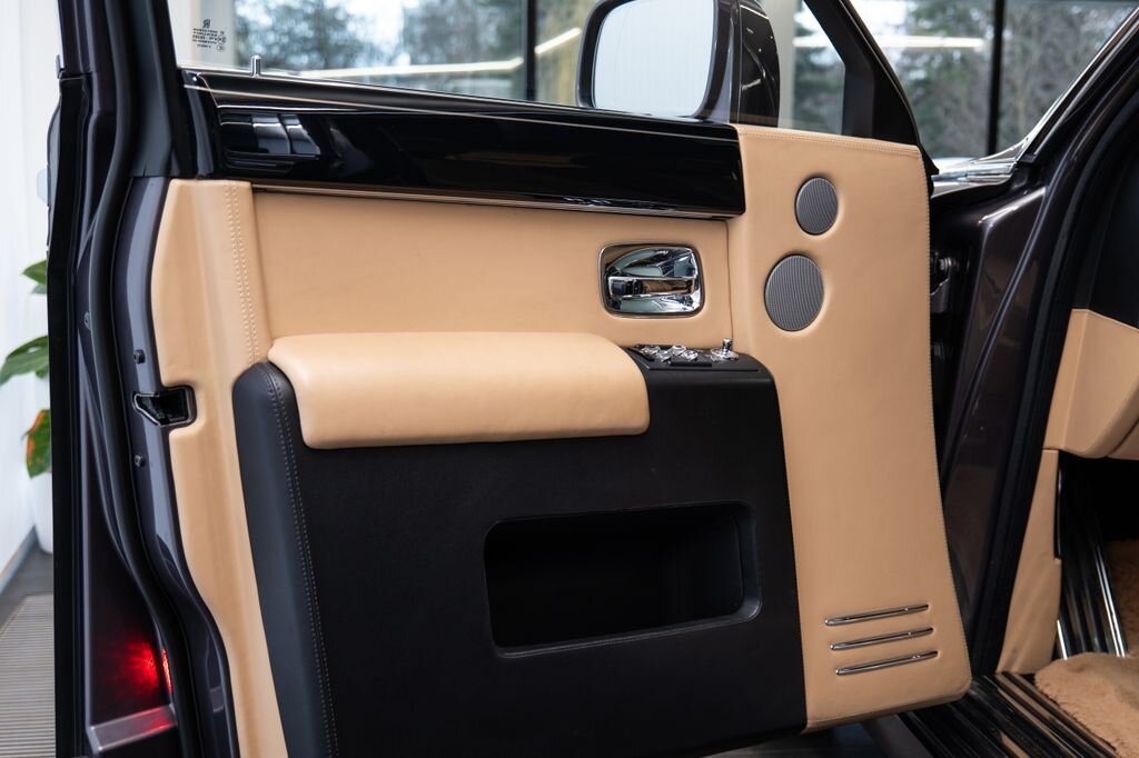 Rolls-Royce Phantom Sedan 6,7 l 338 kw