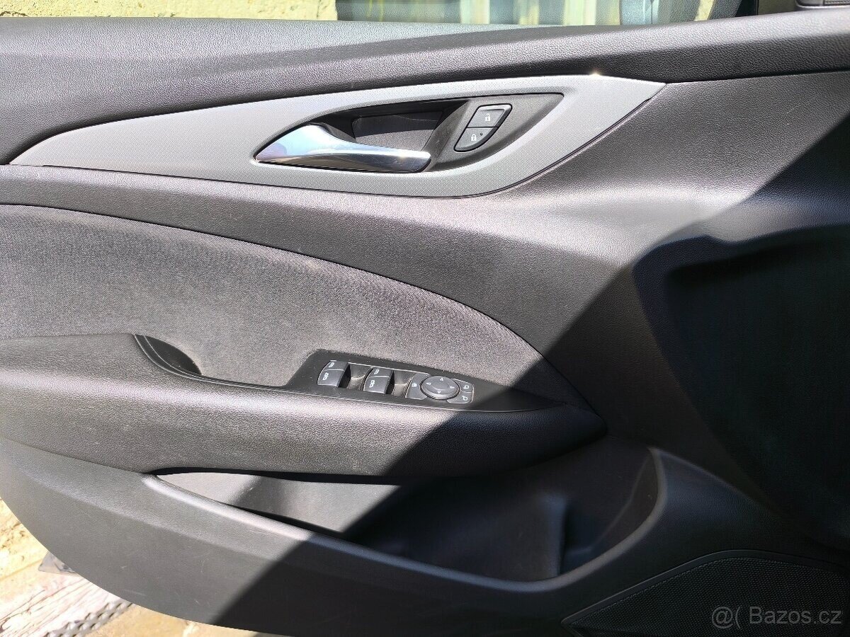 Opel Insignia Kombi 0,0 125 kw
