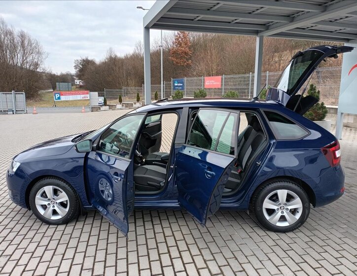 Škoda Rapid Hatchback 999,0 81 kw