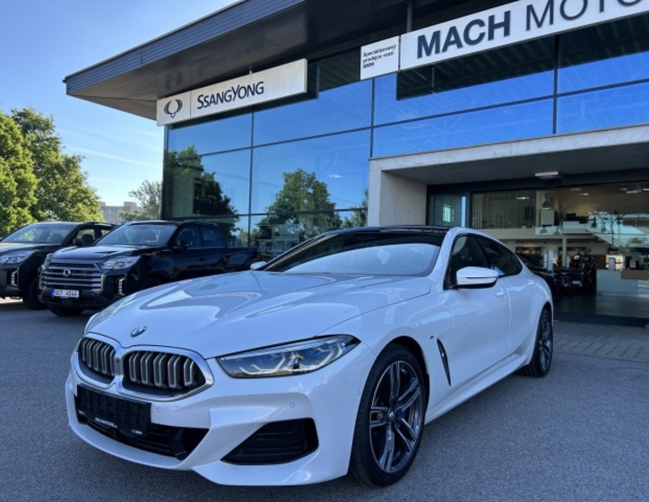 BMW Řada 8 6