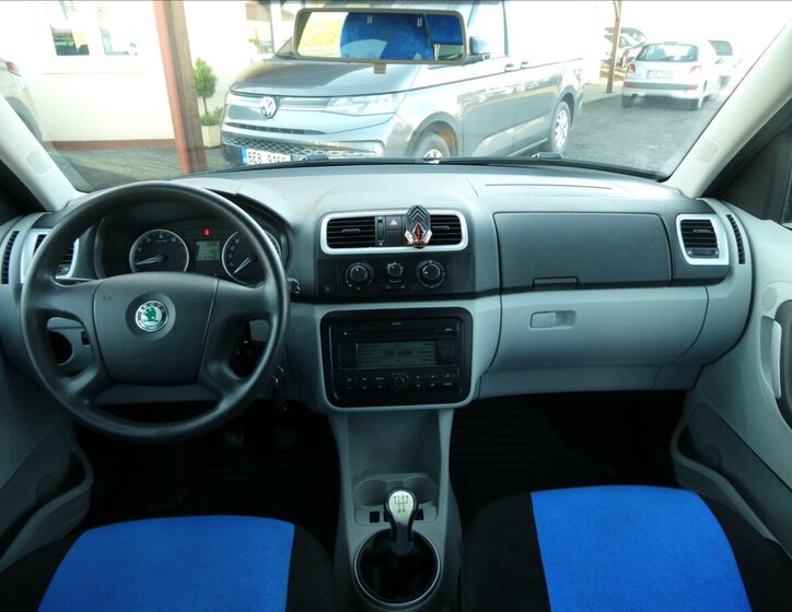 Škoda Roomster 24