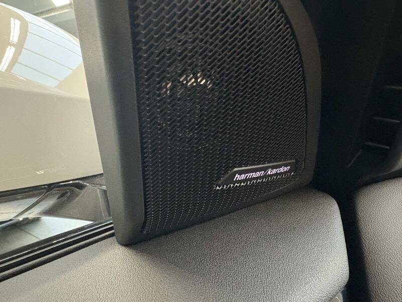 BMW X3 SUV 2,0 l 145 kw